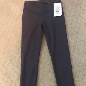 Fabletics cropped leggings- never worn!
